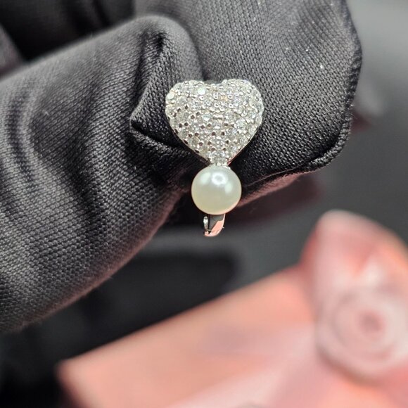 Sterling Silver 925 Rhodium Plated Heart Clear CZ Synthetic Pearl Hoop Earrings - Picture 4 of 12